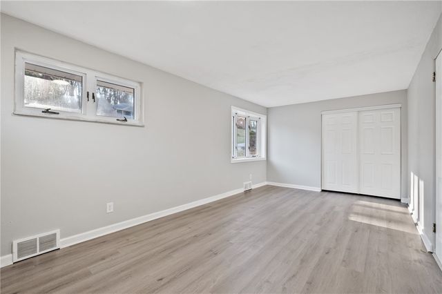 429 Earlwood Rd, Penn Hills, PA 15235