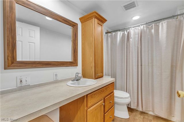 950 E Sprague Road, Broadview Heights, OH 44147