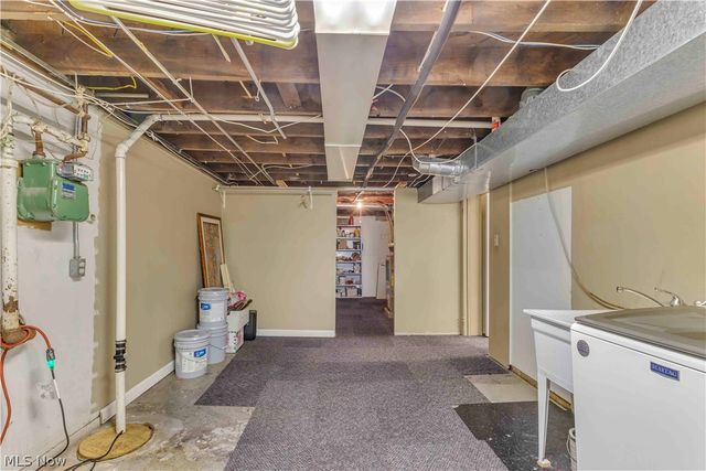950 E Sprague Road, Broadview Heights, OH 44147