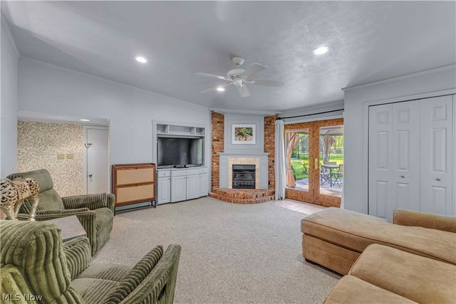 950 E Sprague Road, Broadview Heights, OH 44147