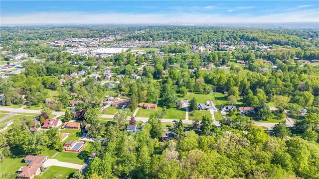 950 E Sprague Road, Broadview Heights, OH 44147