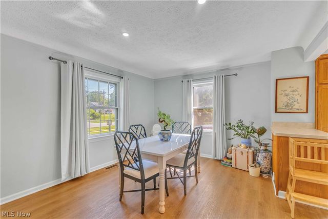 950 E Sprague Road, Broadview Heights, OH 44147