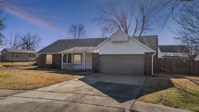 10610 E 96th Place North, Owasso, OK 74055