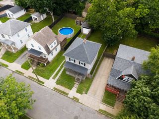 81 Beech St, New Bedford, MA 02740