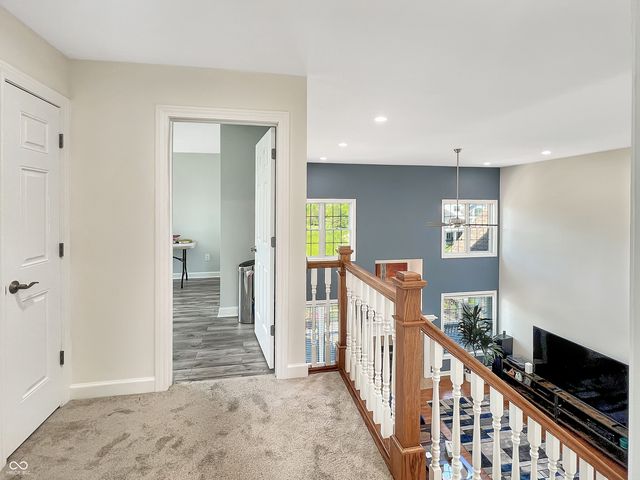 6075 Waterside Drive, Columbus, IN 47201