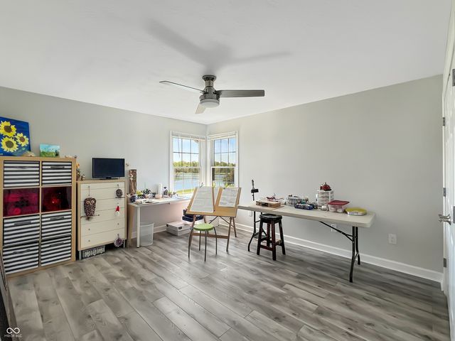 6075 Waterside Drive, Columbus, IN 47201