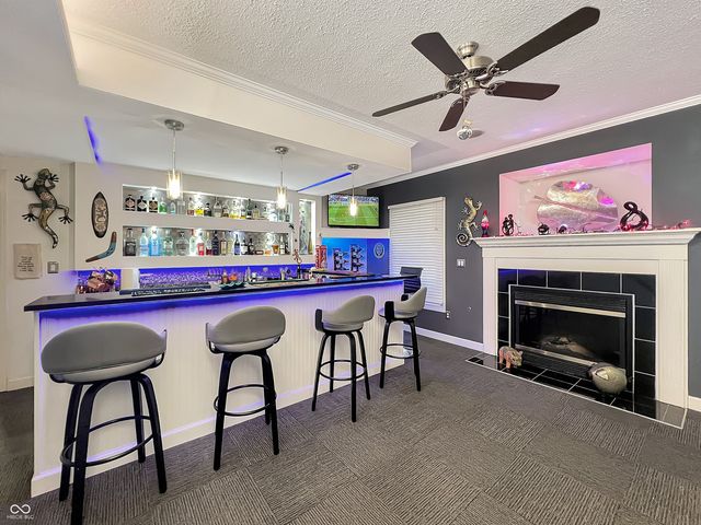 6075 Waterside Drive, Columbus, IN 47201