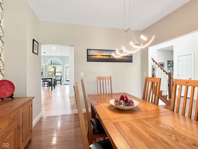 6075 Waterside Drive, Columbus, IN 47201