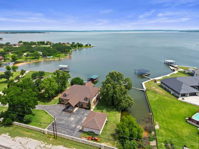 101 Palm CV, Buchanan Dam, TX 78609