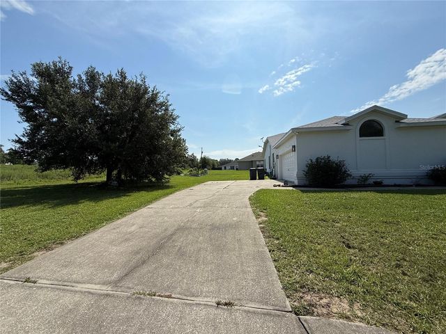 10195 SW 132ND AVENUE, Dunnellon, FL 34432
