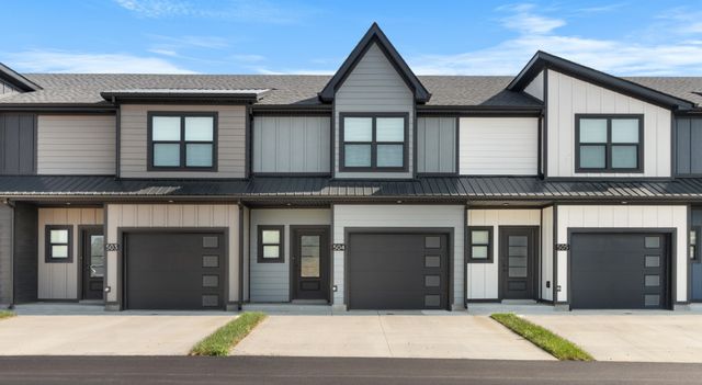 504 Jonathan Wade Circle, Clarksville, TN 37043