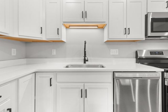 504 Jonathan Wade Circle, Clarksville, TN 37043