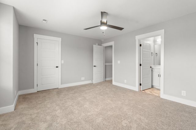 504 Jonathan Wade Circle, Clarksville, TN 37043