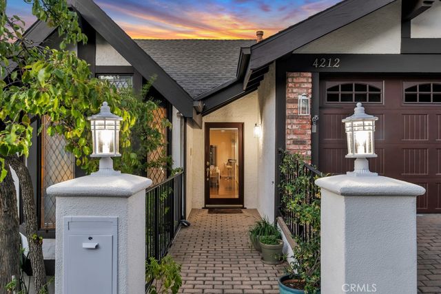 4212 Alhama, Woodland Hills, CA 91364