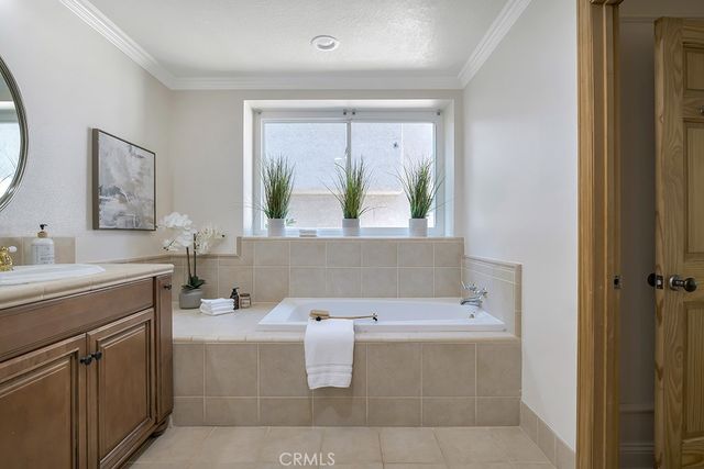 4212 Alhama, Woodland Hills, CA 91364