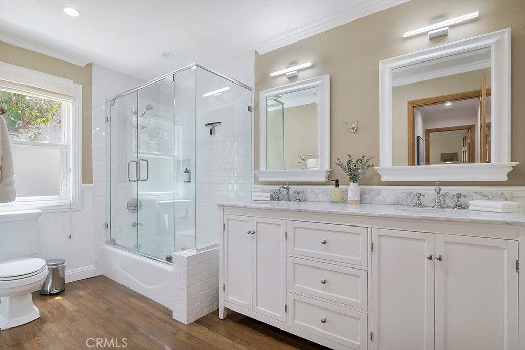 Image 5 of property listing at 4212 Alhama, Woodland Hills, CA 91364