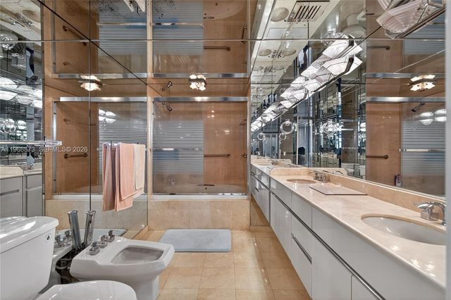 5757 Collins Ave 1902, Miami Beach, FL 33140