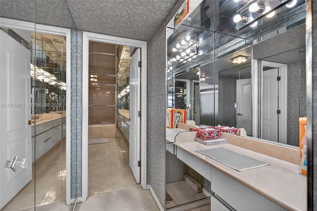 5757 Collins Ave 1902, Miami Beach, FL 33140