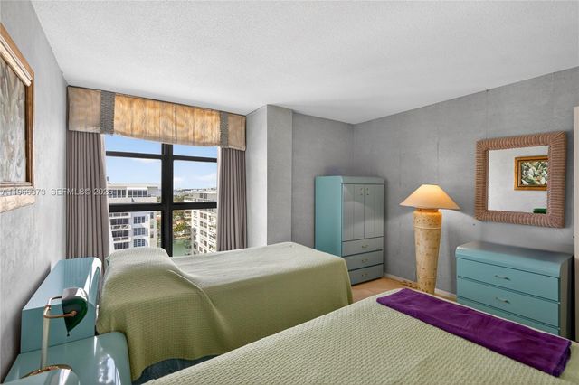 5757 Collins Ave 1902, Miami Beach, FL 33140