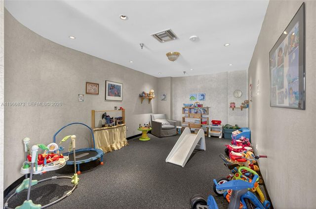 5757 Collins Ave 1902, Miami Beach, FL 33140