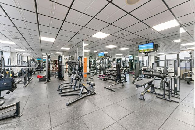 5757 Collins Ave 1902, Miami Beach, FL 33140