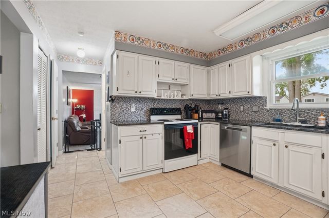 36515 Starboard Drive, Eastlake, OH 44095