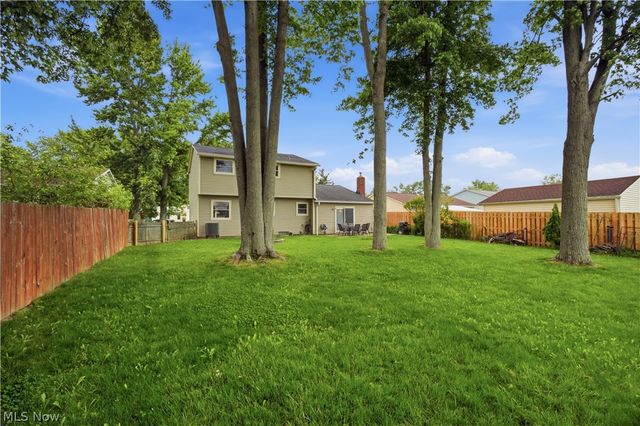 36515 Starboard Drive, Eastlake, OH 44095