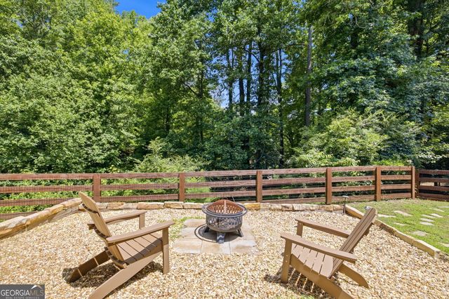 9040 Ruby Lane, Gainesville, GA 30506