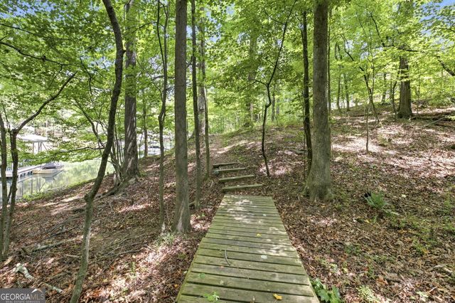9040 Ruby Lane, Gainesville, GA 30506