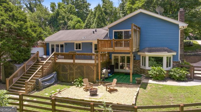 9040 Ruby Lane, Gainesville, GA 30506
