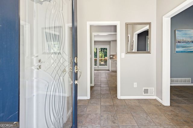 9040 Ruby Lane, Gainesville, GA 30506