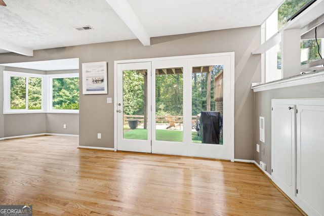 9040 Ruby Lane, Gainesville, GA 30506