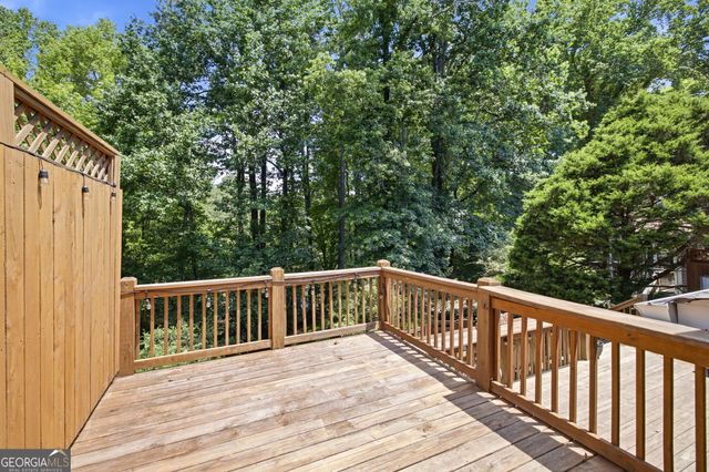 9040 Ruby Lane, Gainesville, GA 30506