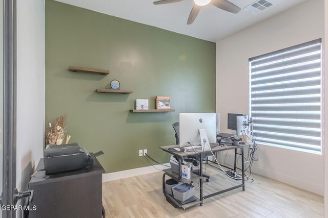 324 Gold Valley, Horizon City, TX 79928