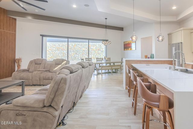 324 Gold Valley, Horizon City, TX 79928