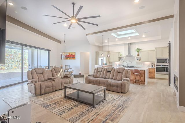 324 Gold Valley, Horizon City, TX 79928