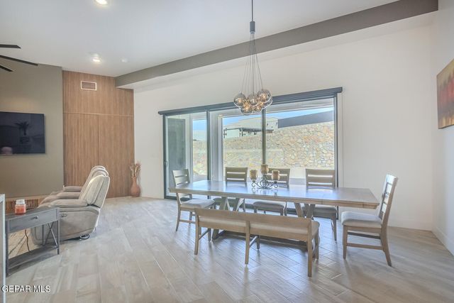 324 Gold Valley, Horizon City, TX 79928