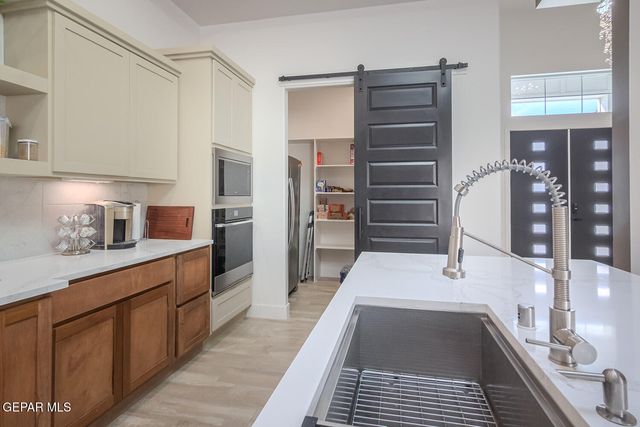 324 Gold Valley, Horizon City, TX 79928