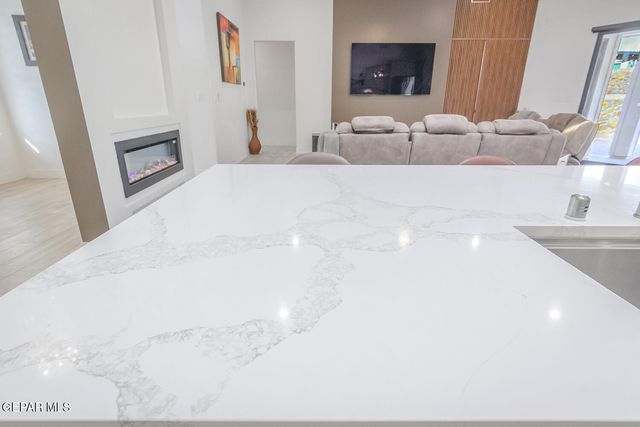 324 Gold Valley, Horizon City, TX 79928