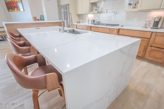 324 Gold Valley, Horizon City, TX 79928