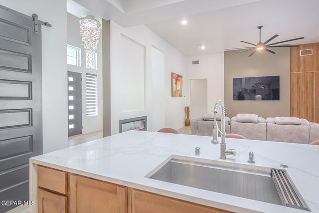 324 Gold Valley, Horizon City, TX 79928