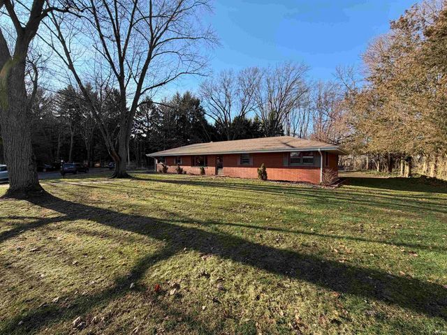 52175 Avanelle Street, Granger, IN 46530