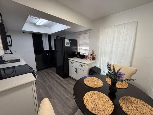15219 WESTMINISTER AVENUE B, Clearwater, FL 33760