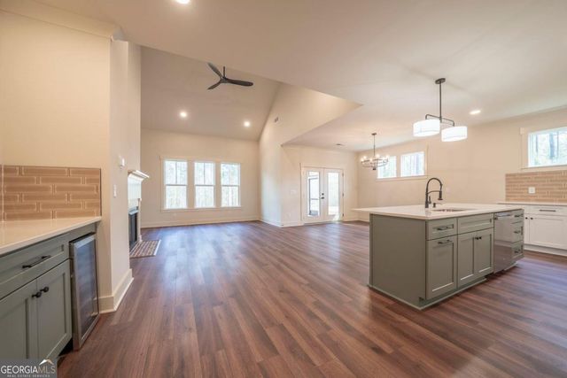 108 Waterside Drive, Eatonton, GA 31024