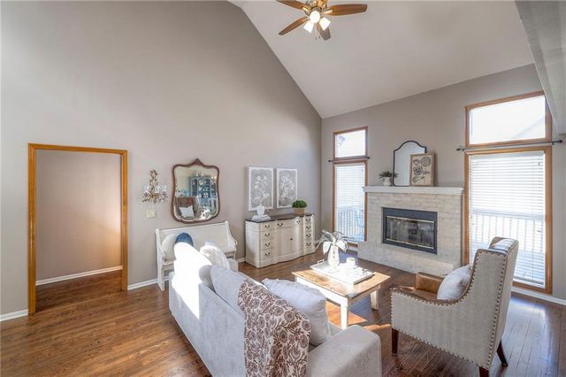 15430 Floyd Street, Overland Park, KS 66223