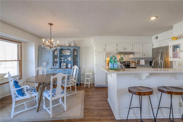 15430 Floyd Street, Overland Park, KS 66223