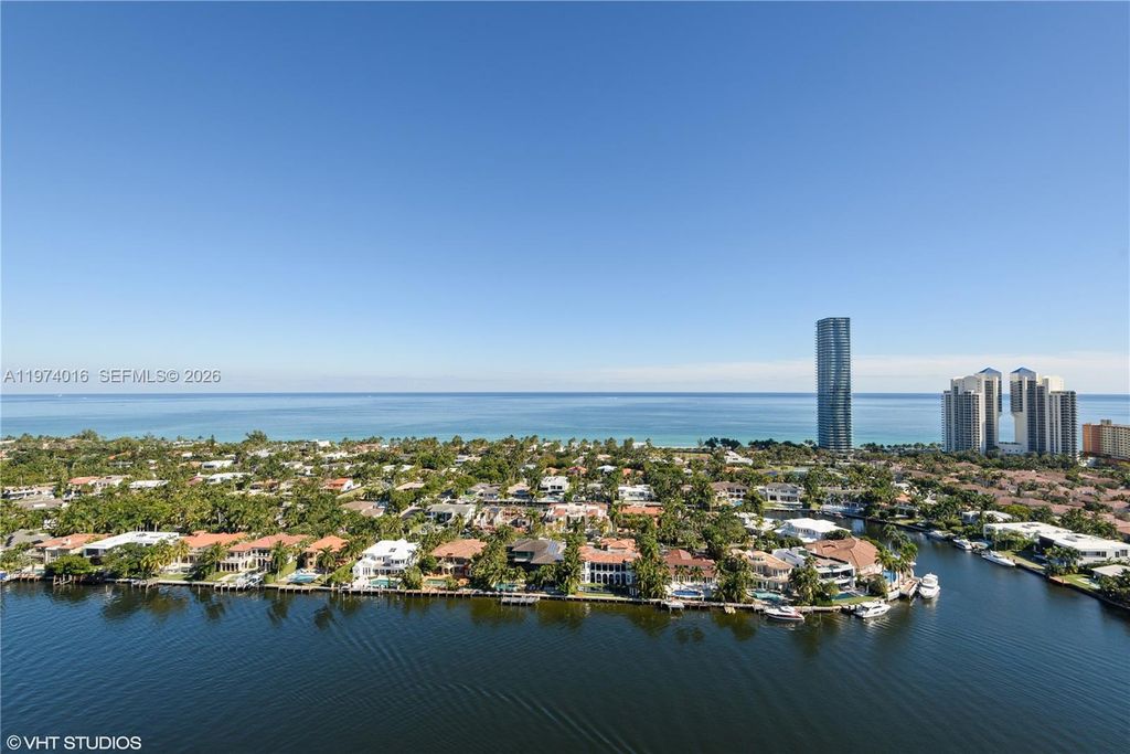 19707 Turnberry Way 28J, Aventura, FL 33180