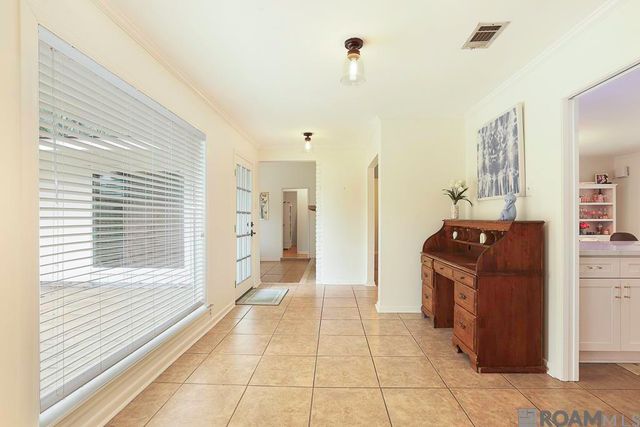 633 College Hill Dr, Baton Rouge, LA 70808