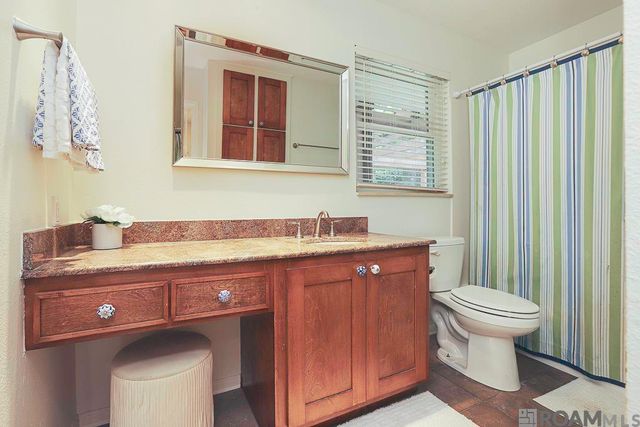 633 College Hill Dr, Baton Rouge, LA 70808