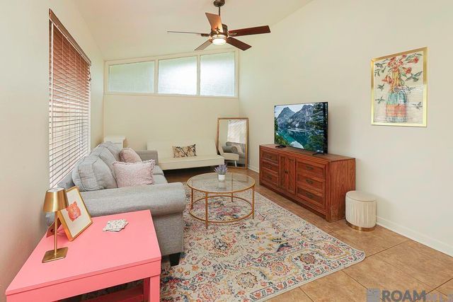 633 College Hill Dr, Baton Rouge, LA 70808